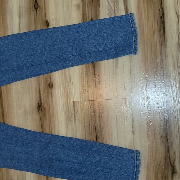 Fashion Nova Medium Blue High Waisted Distressed Jeans - Picture 10 of 10